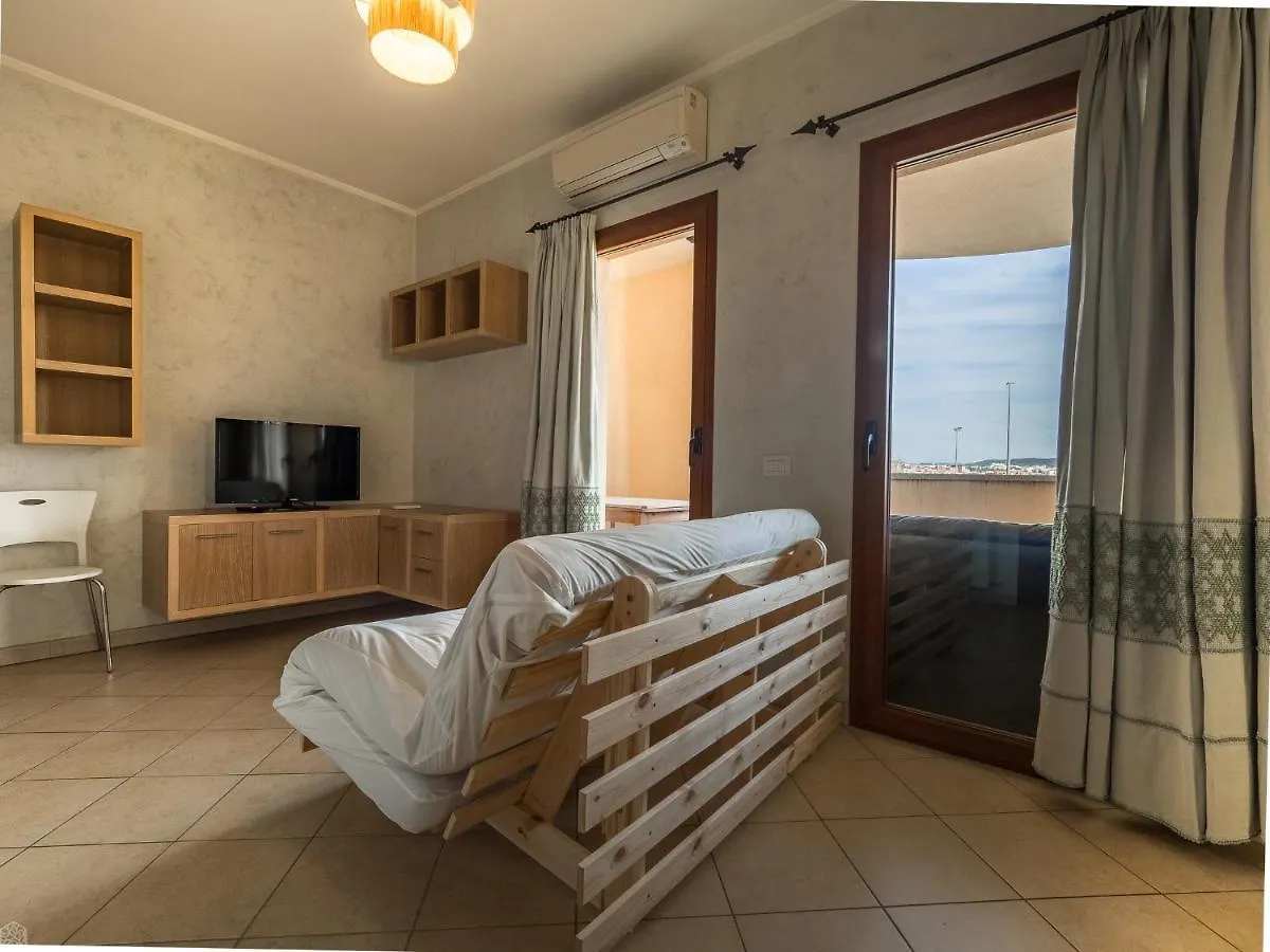 Jeremy House 53 - Klodge Olbia Italy
